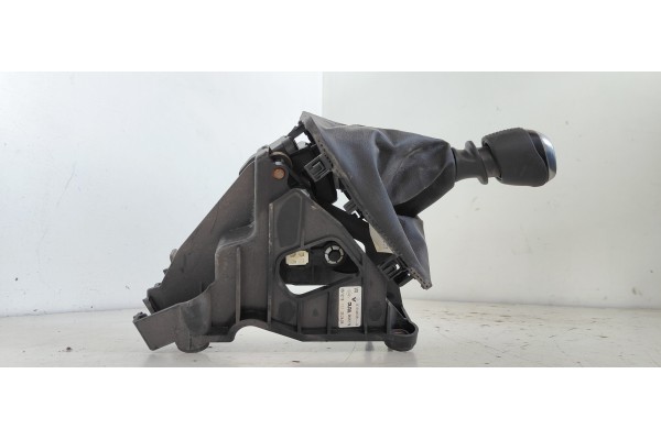 Recambio de palanca cambio para renault scenic iv 1.3 tce referencia OEM IAM 341044453R  