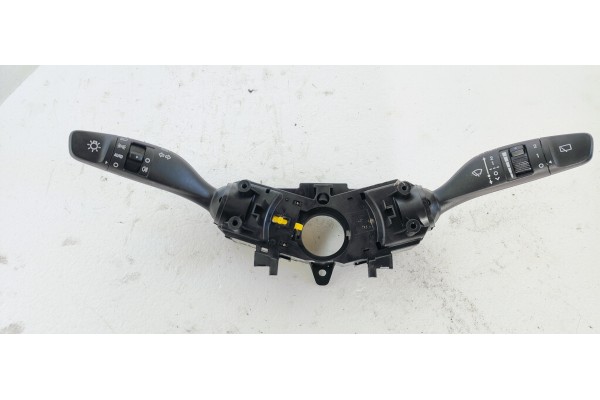 Recambio de mando multifuncion para hyundai i20 (bc3) 1.0i turbo 100 fap referencia OEM IAM 93404Q0855  