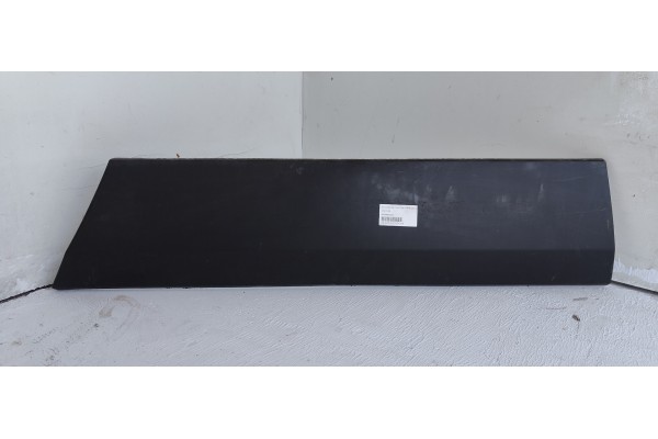 Recambio de moldura para volkswagen crafter combi (2e) 2.5 tdi dpf referencia OEM IAM A9066900262  