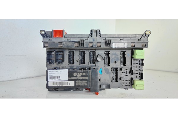 Recambio de caja reles / fusibles para bmw x5 (e53) 3.0d referencia OEM IAM 8384525  