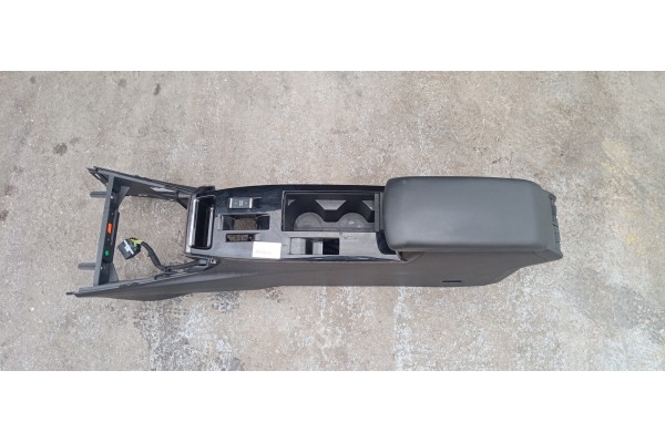 Recambio de apoyabrazos central para citroen c4 berlina 1.5 hdi 130 fap referencia OEM IAM 98447084ZD  