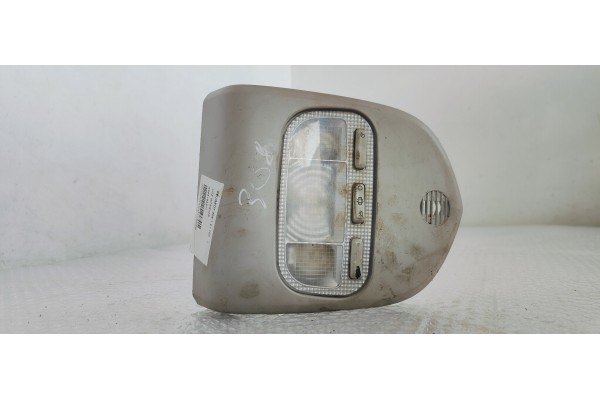 Recambio de luz interior para peugeot 308 1.4 i 100 referencia OEM IAM 9686168677  