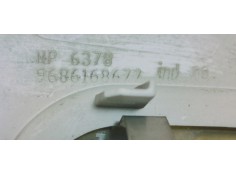 Recambio de luz interior para peugeot 308 1.4 i 100 referencia OEM IAM 9686168677  