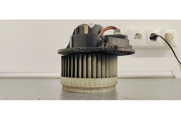 Recambio de ventilador calefaccion para volvo xc90 2.4 d5 163 4x4 referencia OEM IAM   