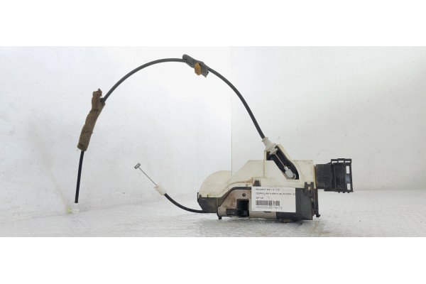 Recambio de cerradura puerta delantera izquierda para peugeot 308 1.4 i 100 referencia OEM IAM 567148  