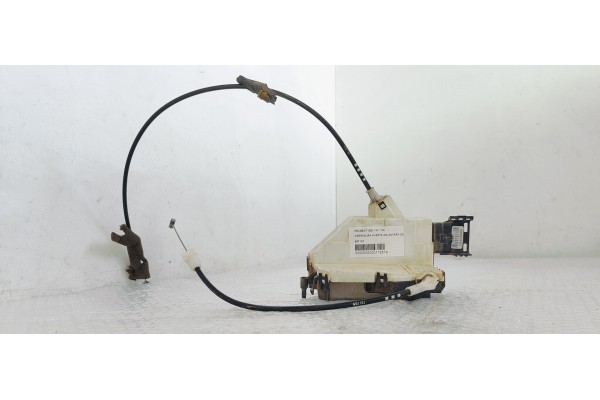 Recambio de cerradura puerta delantera derecha para peugeot 308 1.4 i 100 referencia OEM IAM 567147  