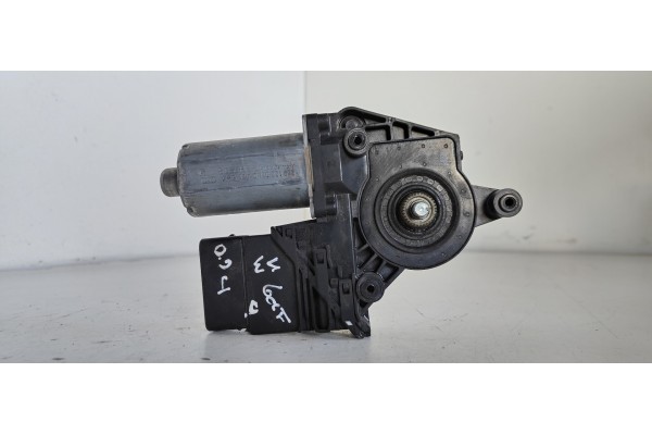 Recambio de motor elevalunas trasero derecho para volkswagen passat berlina (3b3) 1.9 tdi referencia OEM IAM 0130821696  