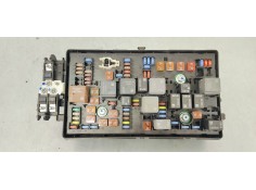 Recambio de caja reles / fusibles para opel insignia sports tourer 2.0 cdti referencia OEM IAM 13222782  