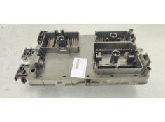 Recambio de caja reles / fusibles para opel insignia sports tourer 2.0 cdti referencia OEM IAM 13222782  