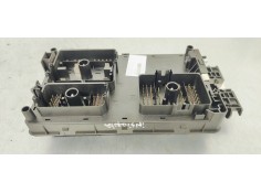 Recambio de caja reles / fusibles para opel insignia sports tourer 2.0 cdti referencia OEM IAM 13222782  