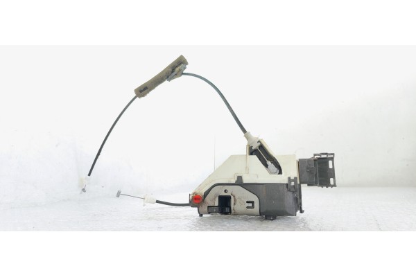 Recambio de cerradura puerta trasera izquierda para peugeot 308 1.4 i 100 referencia OEM IAM 567163  