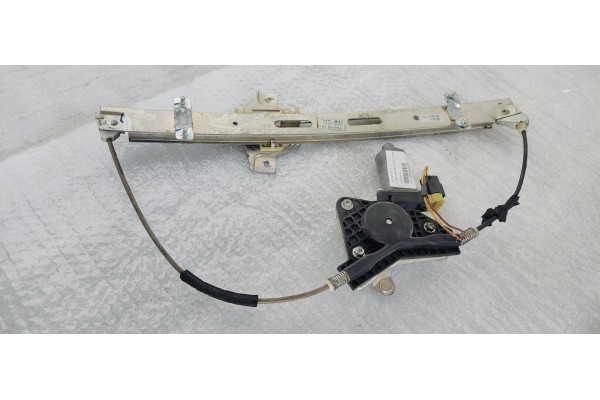 Recambio de elevalunas delantero izquierdo para hyundai i10 1.1 i referencia OEM IAM 824010X010  