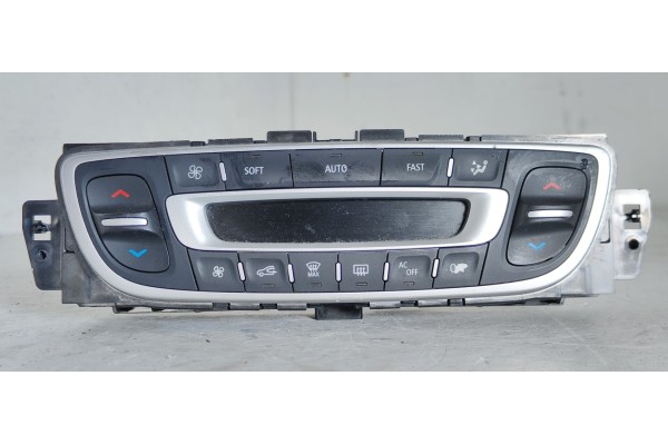 Recambio de mando climatizador para renault megane iii berlina 5 p dynamique referencia OEM IAM E1068420  