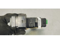Recambio de mando elevalunas delantero derecho para volvo xc90 2.4 d5 163 4x4 referencia OEM IAM 9401805  