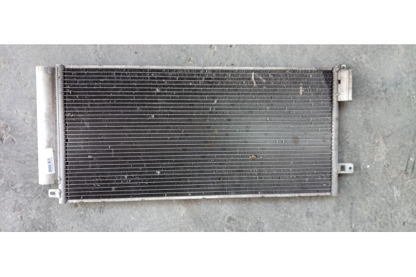 Recambio de radiador calefaccion / aire acondicionado para kia sorento 2.5 crdi ex referencia OEM IAM   