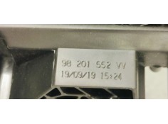 Recambio de maneta interior trasera derecha para peugeot 3008 1.5hdi 130 fap referencia OEM IAM 98201552VV  