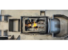 Recambio de mando elevalunas trasero izquierdo para hyundai santa fe (bm) 2.2 crdi style 4x4 referencia OEM IAM   