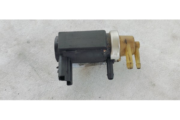 Recambio de valvula aire adicional para peugeot 207 referencia OEM IAM 70177703  