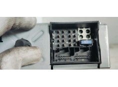 Recambio de sistema audio / radio cd para peugeot 5008 1.6 hdi 110 fap referencia OEM IAM 96661984XT  