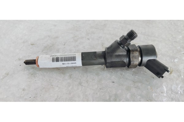 Recambio de inyector para renault scenic ii emotion referencia OEM IAM 0445110110B  