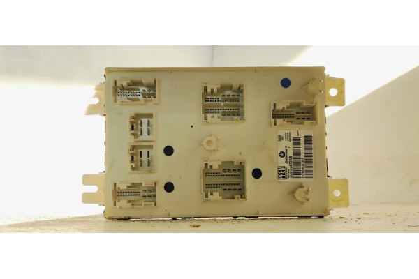 Recambio de modulo electronico para lancia thema 3.0jtd 240 fap referencia OEM IAM 68154472AB  