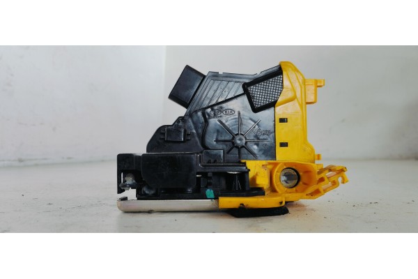 Recambio de cerradura puerta delantera izquierda para hyundai i30 (gd) klass bluedrive referencia OEM IAM   