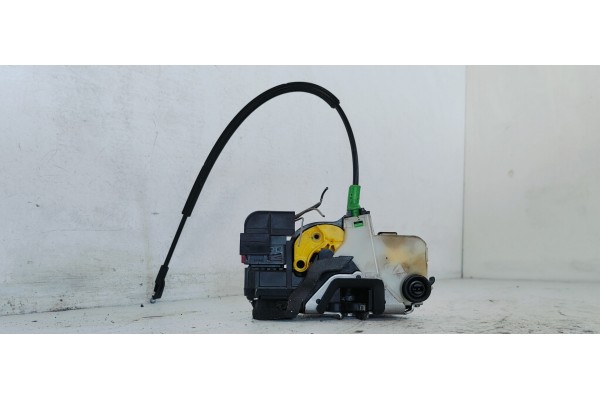 Recambio de cerradura puerta trasera izquierda para opel insignia berlina expression referencia OEM IAM   