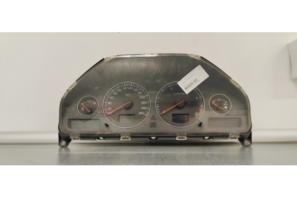 Recambio de cuadro instrumentos para volvo xc90 2.4 d5 163 4x4 referencia OEM IAM 30746101  