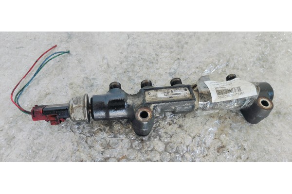 Recambio de rampa inyectora para citroen c4 berlina lx referencia OEM IAM 9654592680  