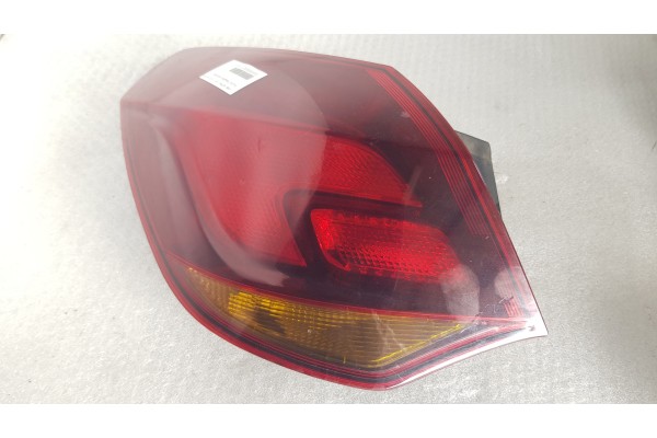 Recambio de piloto trasero izquierdo para opel astra j lim. 1.3 cdti 95 fap referencia OEM IAM   