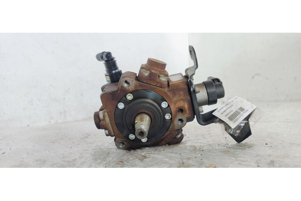 Recambio de bomba inyeccion para citroen c4 berlina lx referencia OEM IAM 0445010102  