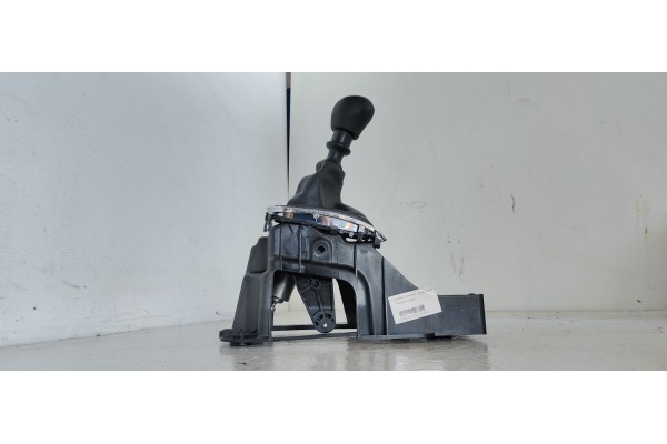 Recambio de palanca cambio para renault megane iii berlina 5 p dynamique referencia OEM IAM   