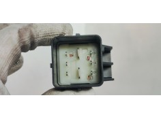 Recambio de caja precalentamiento para peugeot 5008 1.6 hdi 110 fap referencia OEM IAM 9640469680  