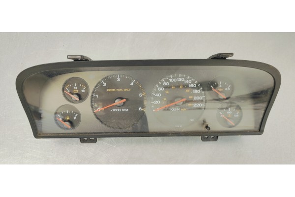 Recambio de cuadro instrumentos para jeep gr.cherokee (wj/wg) 3.1 td limited referencia OEM IAM 56042930AB  