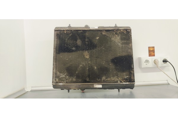 Recambio de radiador agua para peugeot partner kasten 1.6 hdi 100 fap referencia OEM IAM   