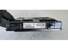 Recambio de caja reles / fusibles para renault megane iii berlina 5 p dynamique referencia OEM IAM 284B17288R  