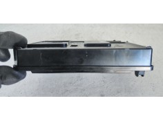 Recambio de caja reles / fusibles para renault megane iii berlina 5 p dynamique referencia OEM IAM 284B17288R  
