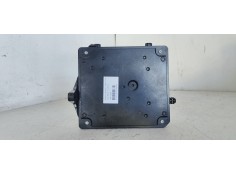 Recambio de caja reles / fusibles para renault megane iii berlina 5 p dynamique referencia OEM IAM 284B17288R  