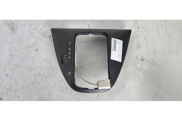 Recambio de guarnecidos palanca cambio para bmw x5 (e53) 3.0d referencia OEM IAM 7060445  