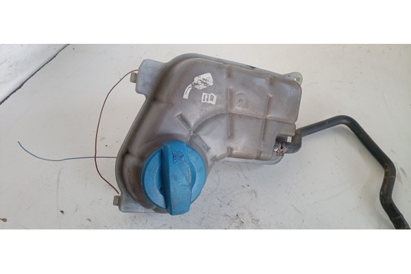 Recambio de deposito expansion para audi a4 berlina (8e) 1.9 tdi referencia OEM IAM 8E0121403  