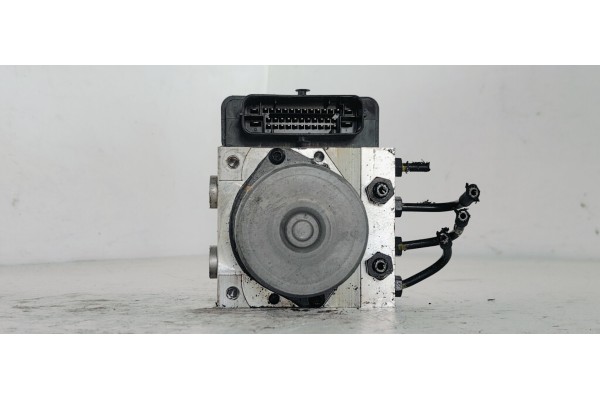 Recambio de abs para hyundai i30 (gd) klass bluedrive referencia OEM IAM 58900A6230  