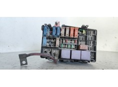 Recambio de caja reles / fusibles para renault espace iv (jk0) 2.2 dci turbodiesel fap cat referencia OEM IAM 8200396213  