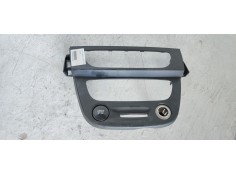 Recambio de moldura para renault megane iii berlina 5 p dynamique referencia OEM IAM   