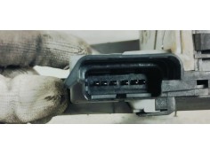 Recambio de cerradura puerta delantera izquierda para peugeot 5008 1.6 hdi 110 fap referencia OEM IAM 833318  