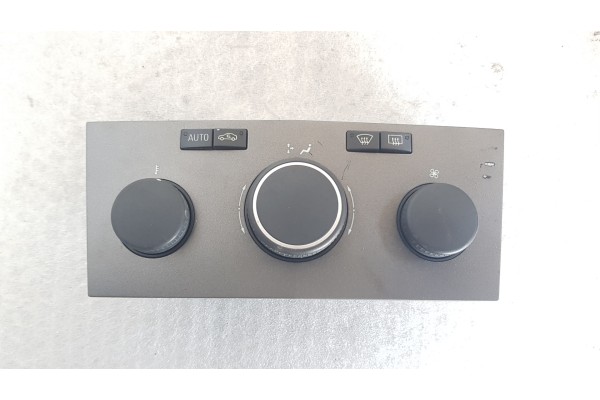 Recambio de mando climatizador para opel astra h ber. 1.6 i referencia OEM IAM 13122963  