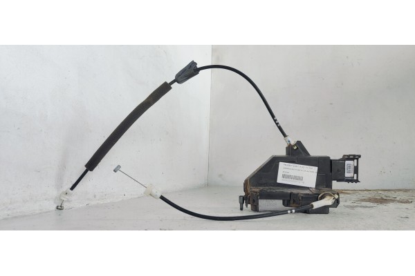 Recambio de cerradura puerta delantera derecha para peugeot 5008 1.6 hdi 110 fap referencia OEM IAM 833324  