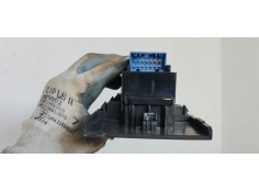 Recambio de mando elevalunas delantero izquierdo para ssangyong kyron 2.0 d referencia OEM IAM 7225009000  