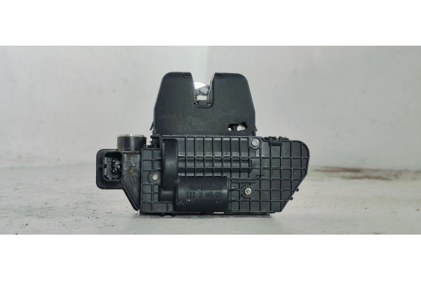 Recambio de cerradura maletero / porton para peugeot 5008 1.6 hdi 110 fap referencia OEM IAM 9151487499H  