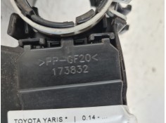 Recambio de mando multifuncion para toyota yaris referencia OEM IAM 173832  