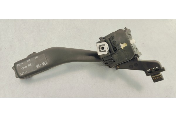 Recambio de mando intermitentes para skoda octavia berlina (1z3) 1.9 tdi 105 referencia OEM IAM 1K0953513A  